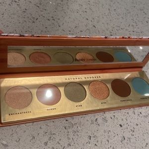 -BUTTER LONDON Natural Goddess